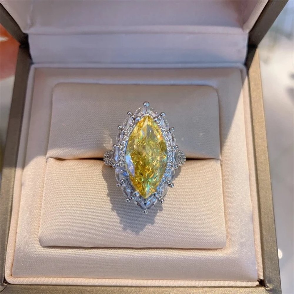 New 925 Silver Marquise Cut Yellow CZ Vintage Ring - Picture 4 of 6